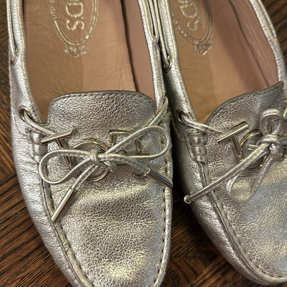 Silver Tod’s shoes size 6 - Picture 4 of 5